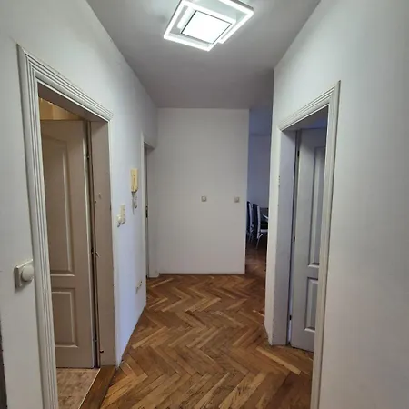 17 Oktobra M Apartmant Apartment *