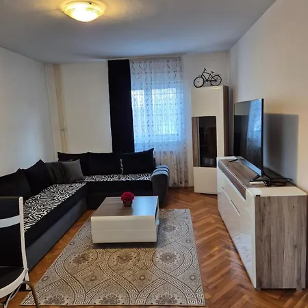 17 Oktobra M Apartmant *